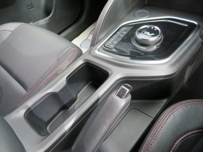 2025 Maxus T90ev