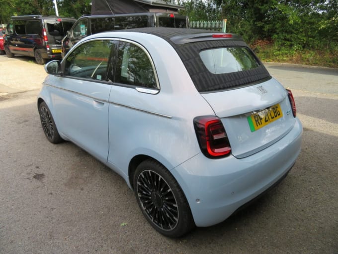 2025 Fiat 500e C