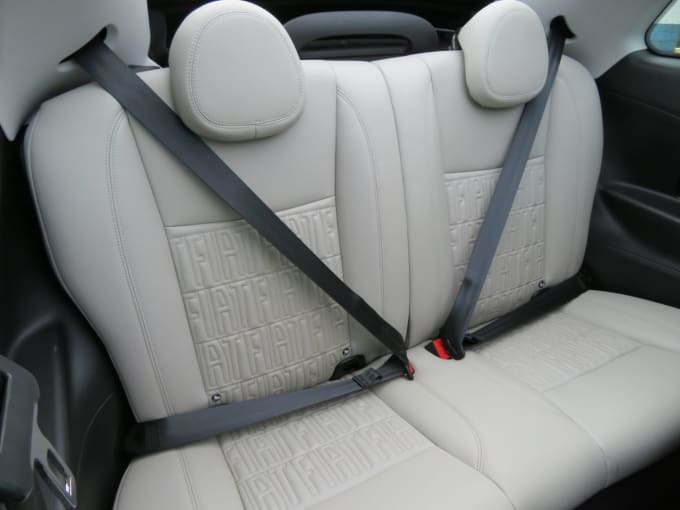2025 Fiat 500e C