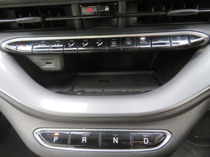 2025 Fiat 500e C