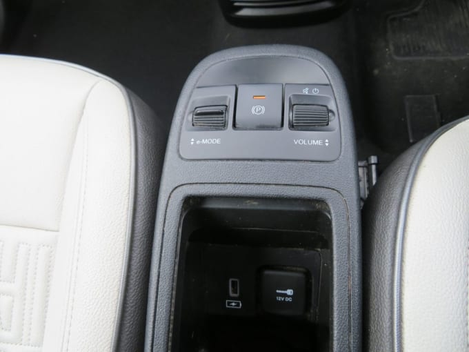 2025 Fiat 500e C