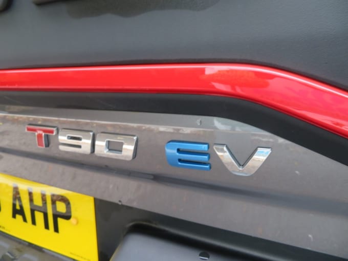 2025 Maxus T90ev