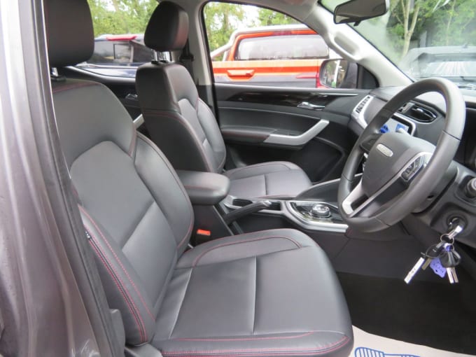 2025 Maxus T90ev