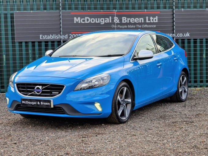 2024 Volvo V40