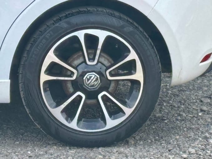2025 Mg Mg3