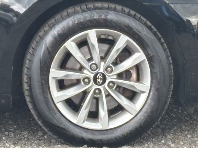 2025 Hyundai I40