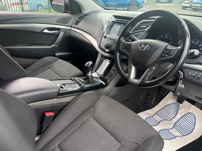2025 Hyundai I40