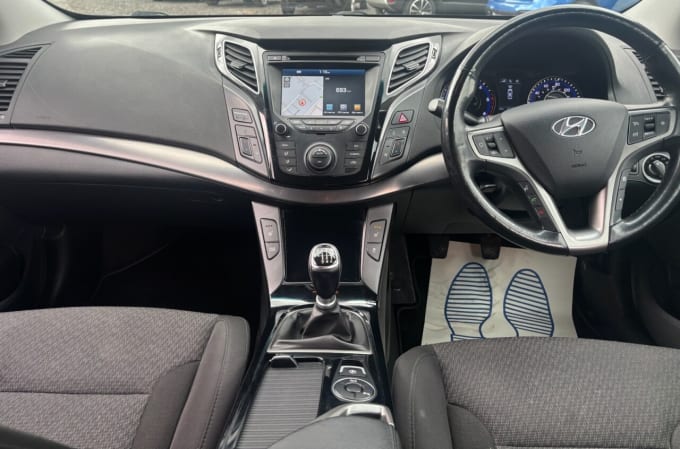 2025 Hyundai I40