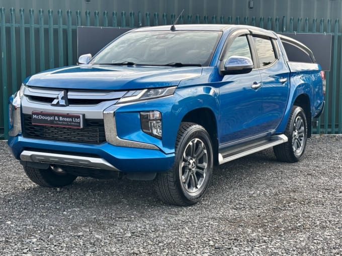 2025 Mitsubishi L200