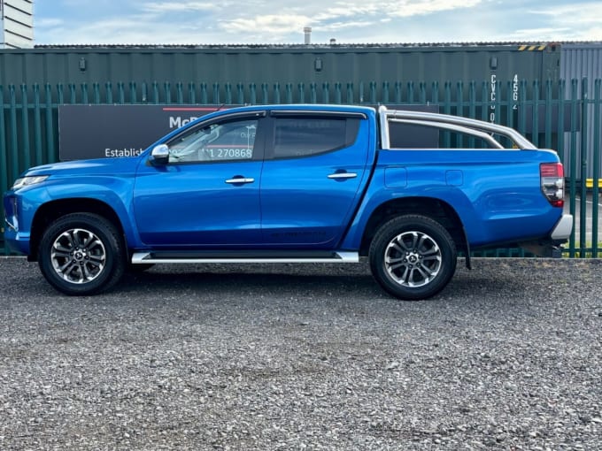 2025 Mitsubishi L200