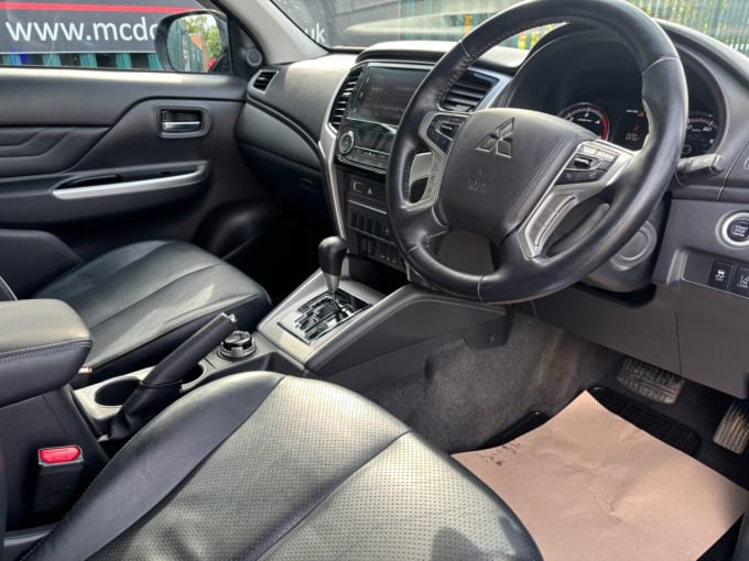 2025 Mitsubishi L200