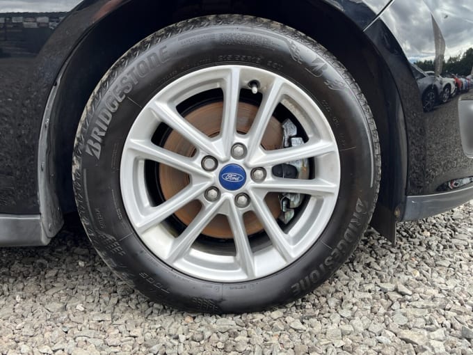 2025 Ford C-max