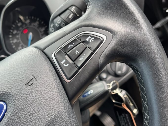 2025 Ford C-max