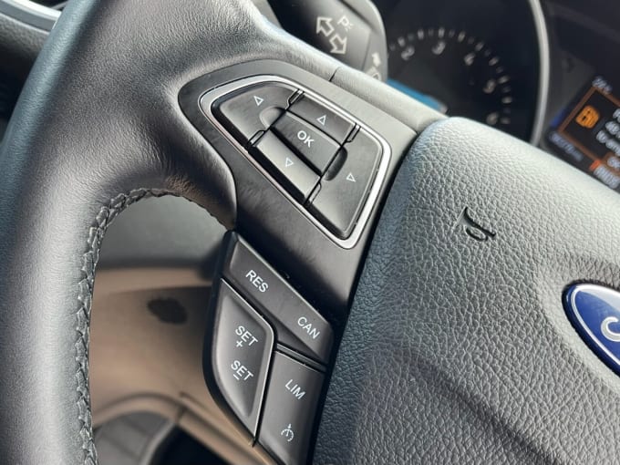 2025 Ford C-max