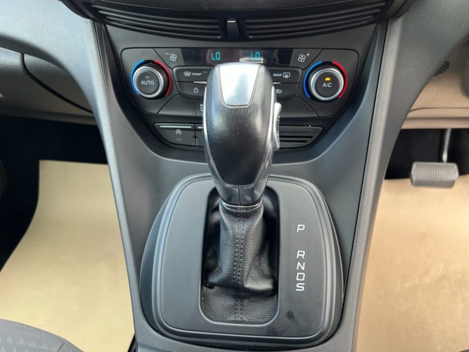 2025 Ford C-max