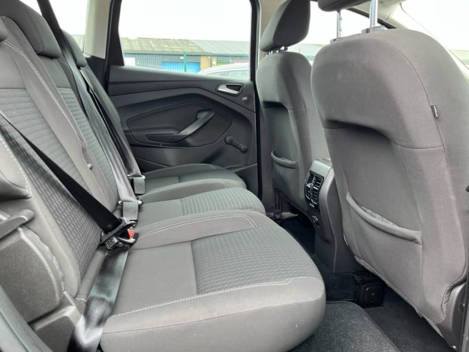 2025 Ford C-max