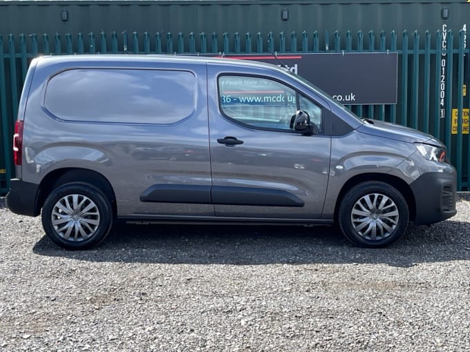 2025 Peugeot Partner