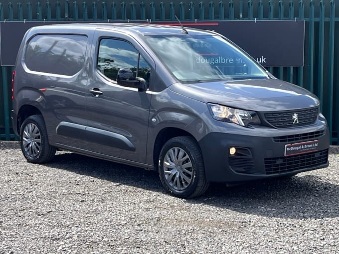 2025 Peugeot Partner