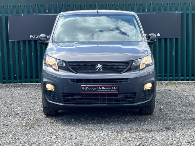 2025 Peugeot Partner