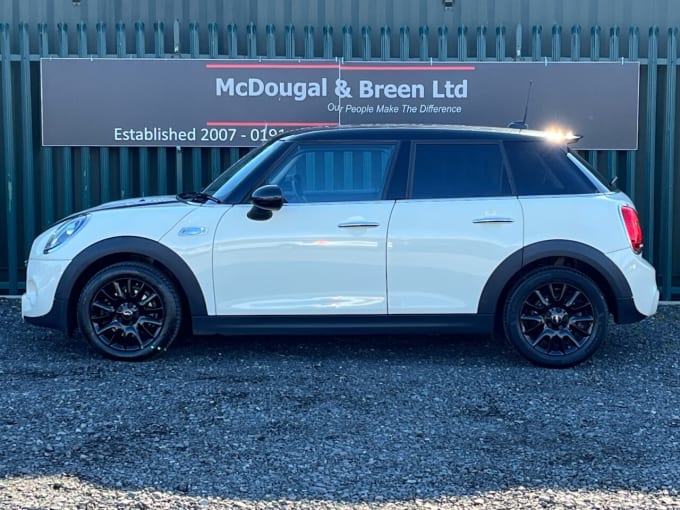 2019 Mini Hatch