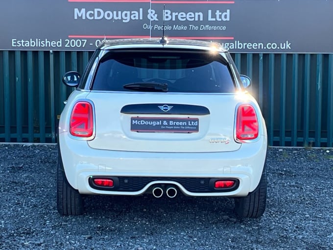 2019 Mini Hatch