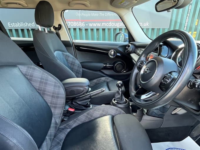 2019 Mini Hatch