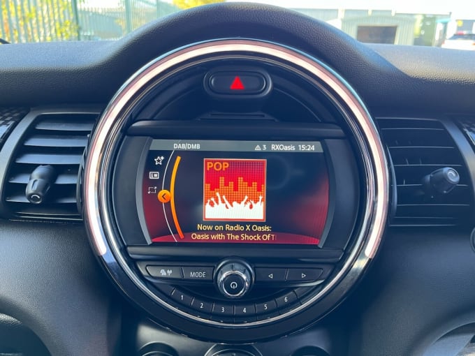 2019 Mini Hatch