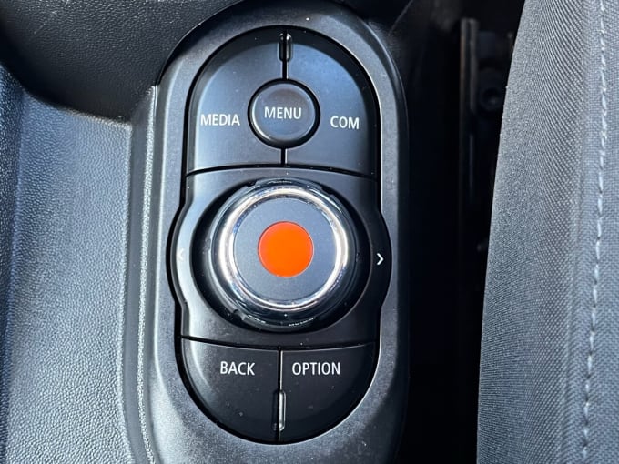 2019 Mini Hatch