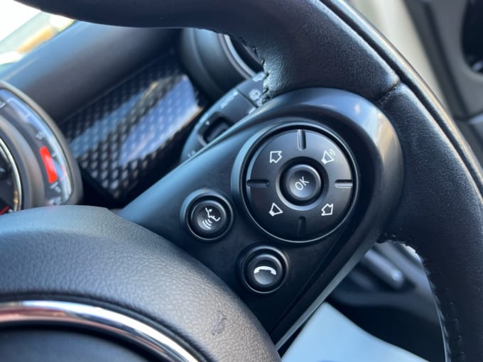 2019 Mini Hatch