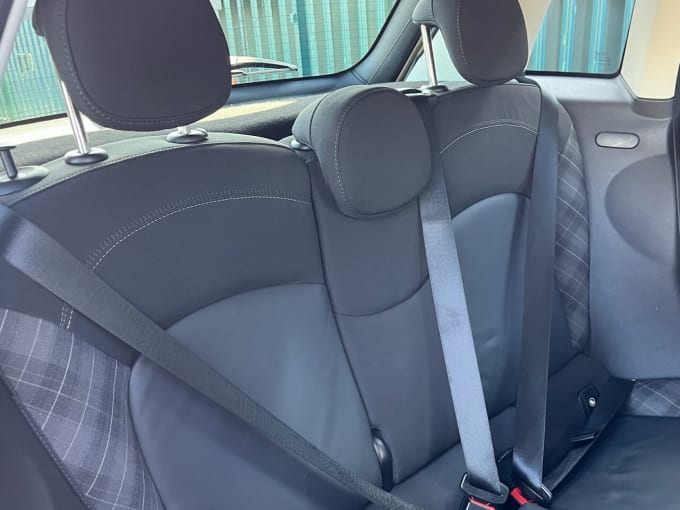 2019 Mini Hatch