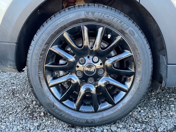 2019 Mini Hatch