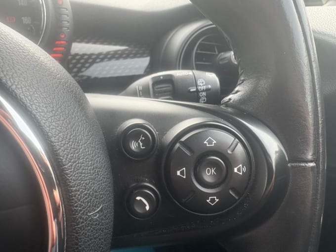 2025 Mini Hatch