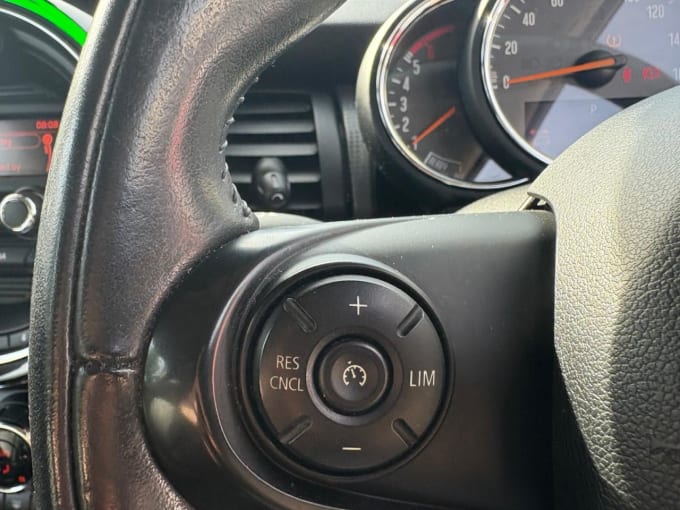 2025 Mini Hatch