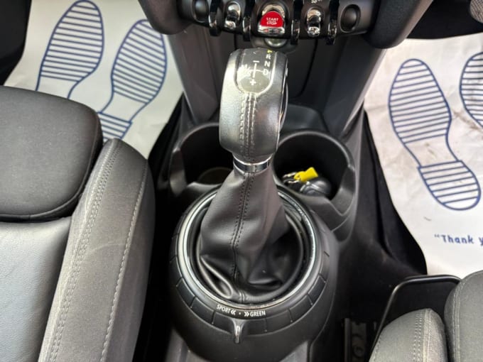 2025 Mini Hatch