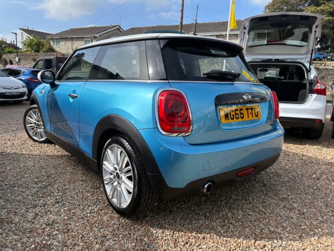 2025 Mini Hatch