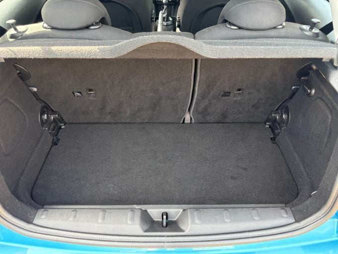 2025 Mini Hatch