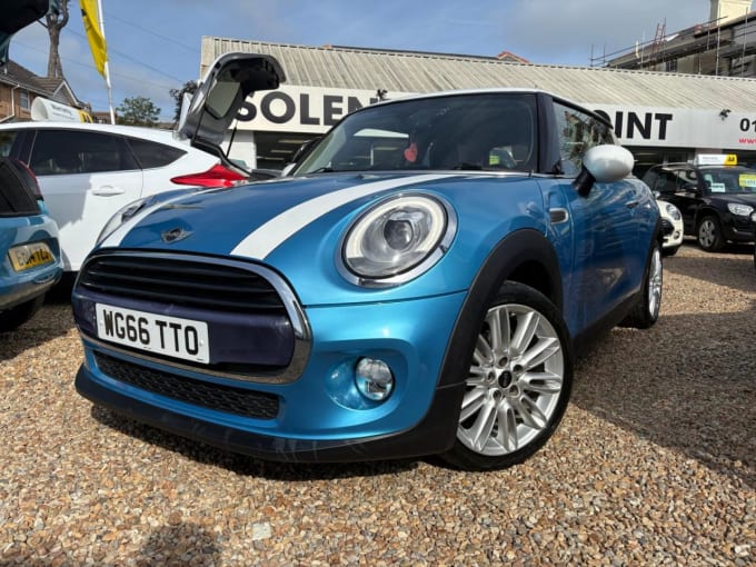 2025 Mini Hatch