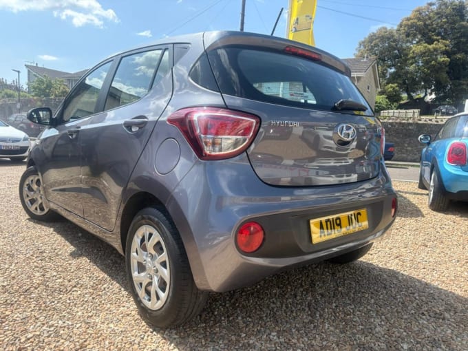 2025 Hyundai I10