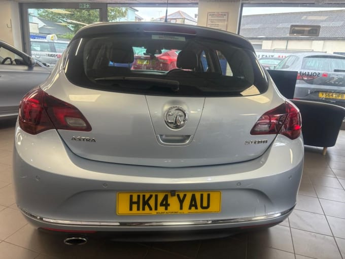 2025 Vauxhall Astra