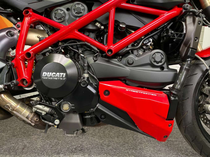 2013 Ducati Streetfighter