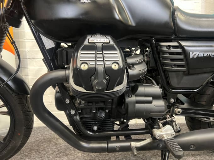 2017 Moto Guzzi V7 Iii