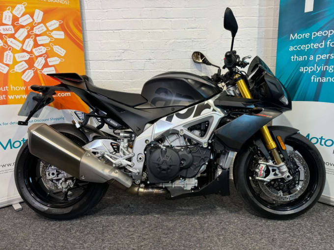 2025 Aprilia Tuono 1100 V4