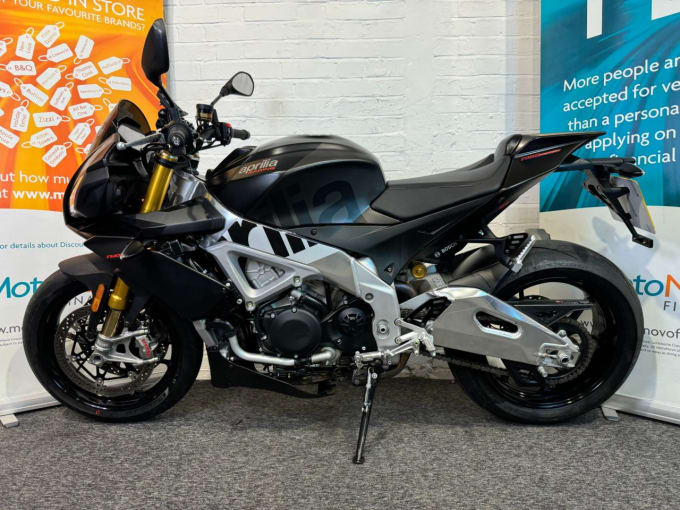 2025 Aprilia Tuono 1100 V4