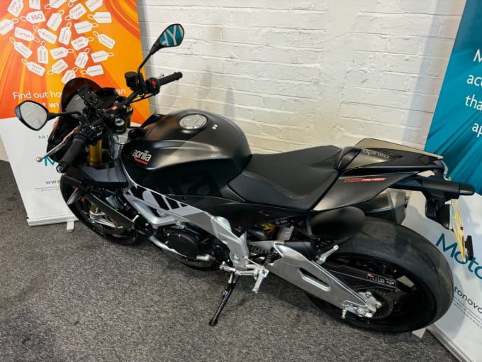 2025 Aprilia Tuono 1100 V4