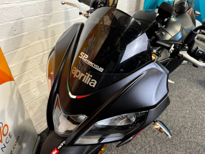 2025 Aprilia Tuono 1100 V4