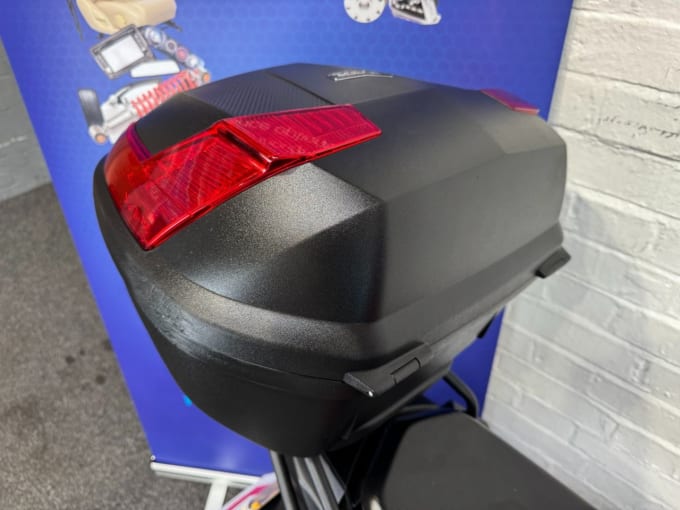 2025 Honda Cb125f
