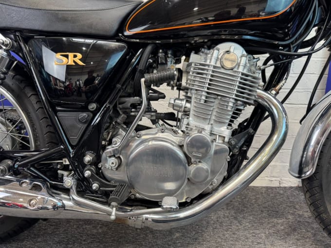 2025 Yamaha Sr400