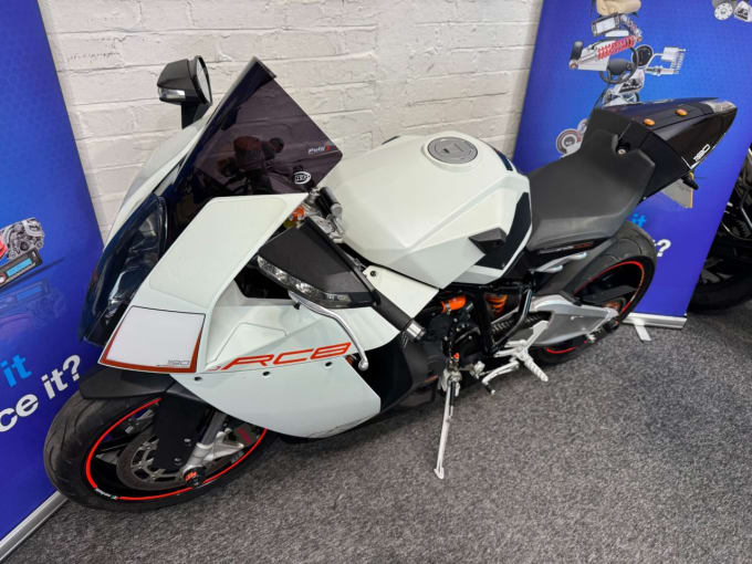 2025 Ktm Rc 8