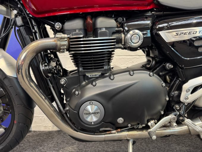 2025 Triumph Speed Twin 1200