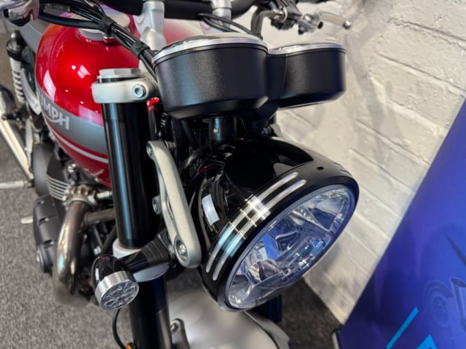 2025 Triumph Speed Twin 1200